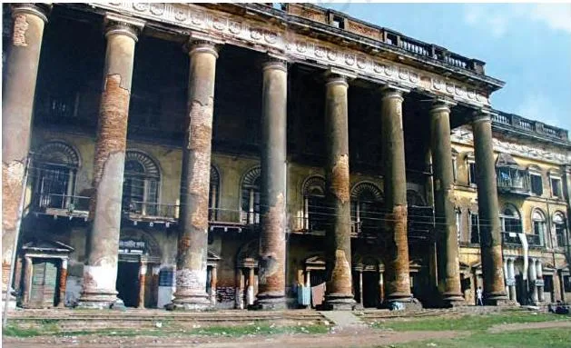 Colonialism and the Countryside: NCERT Class 12 History Chapter 1 The ruins of palaces are a visible sign of the end of an era.