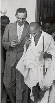 Mahatma Gandhi in conversation with Stafford Cripps at the time of the failed mission of March 1942